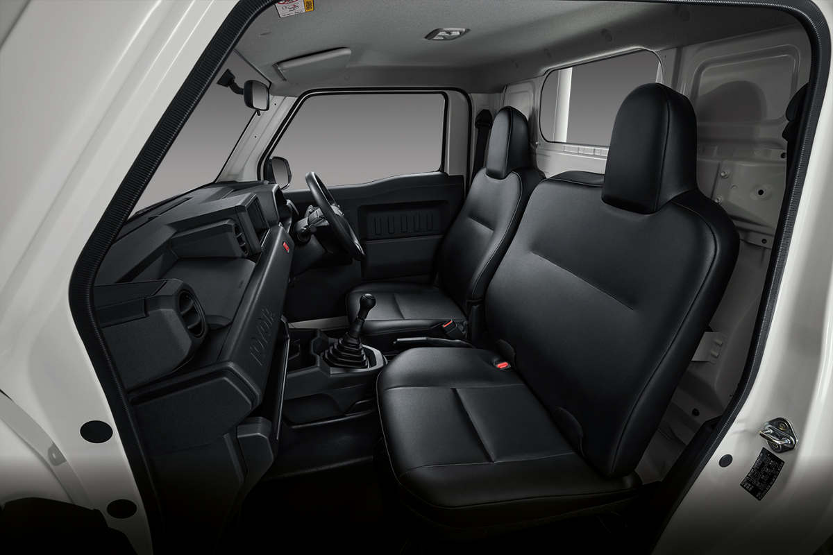 Interior de la Toyota Hilux Champ