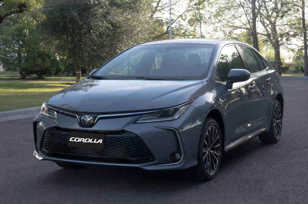 Imagen frontal del Toyota Corolla 2024