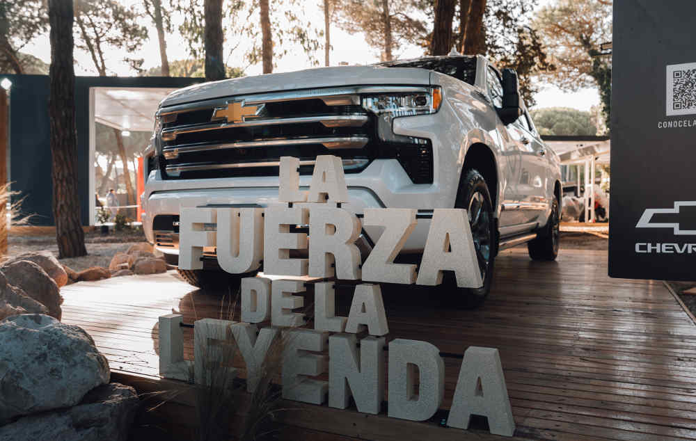 Chevrolet Silverado stand Carilo 2024