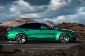 bmw m5 2024 imagen lateral