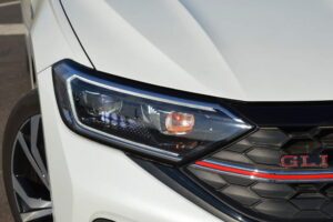 prueba vw vento gli optica delantera