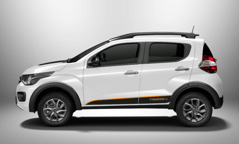 fiat mobi trekking 2024 lateral