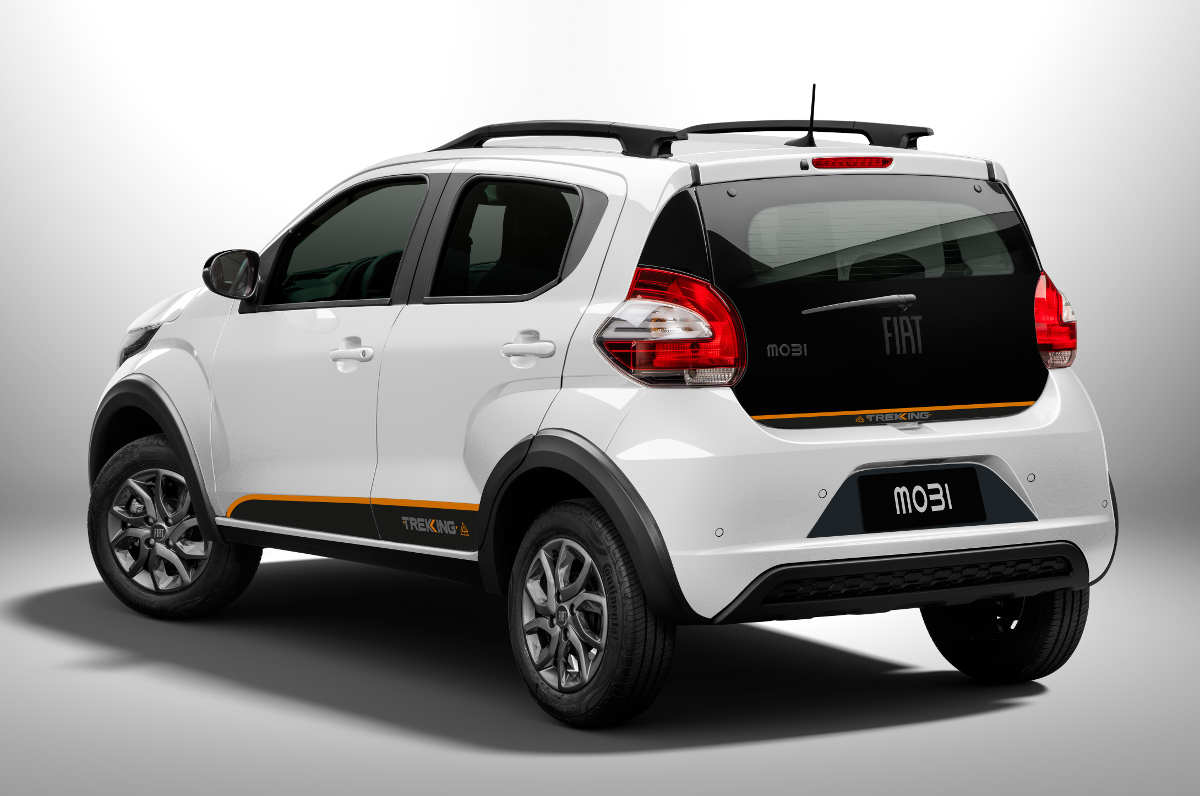 fiat mobi trekking 2024 trasera