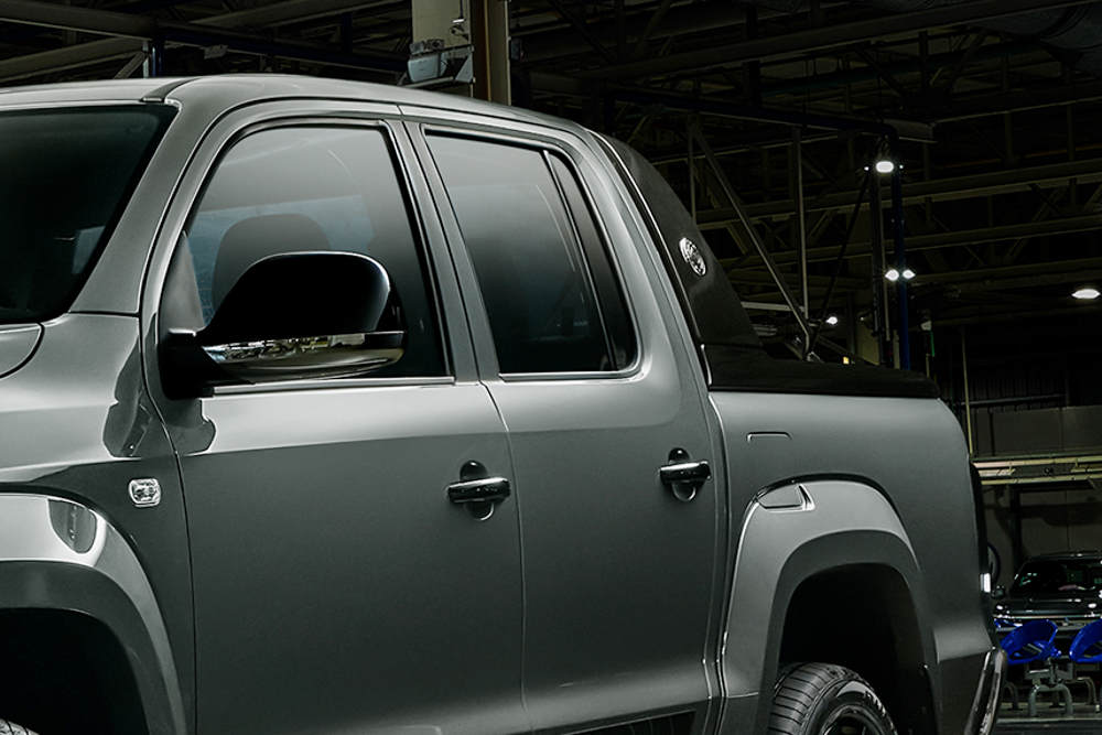 vw amarok 2025 imagen oficial lateral